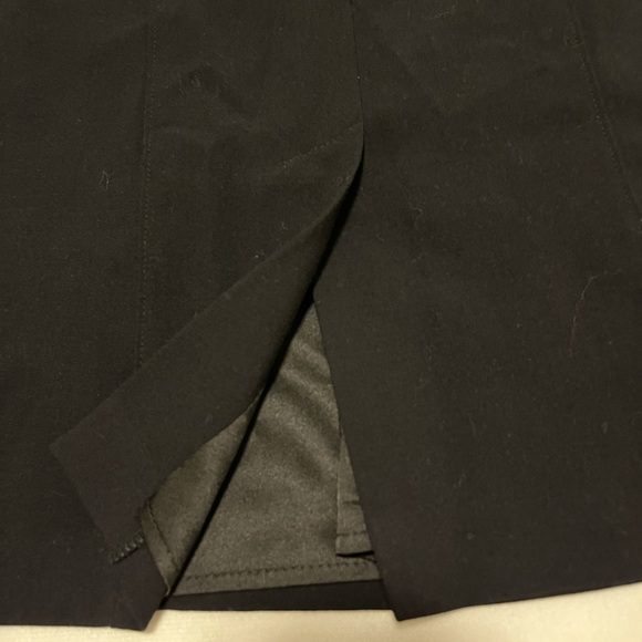 Le Chateau classic pencil skirt - Picture 5 of 5